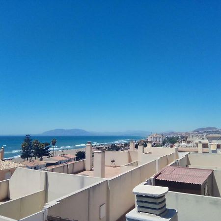 Precioso ático en Torre de Benagalbón a 20 metros del mar. Apartamento Exterior foto