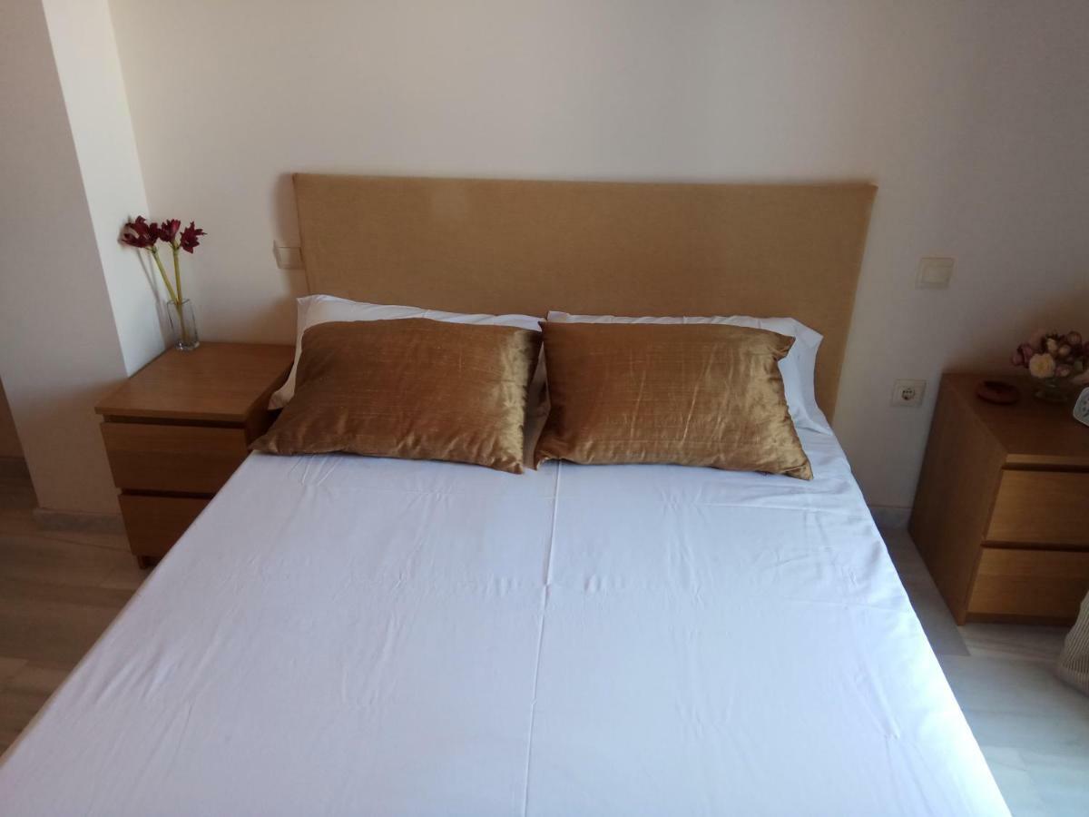 Precioso ático en Torre de Benagalbón a 20 metros del mar. Apartamento Exterior foto