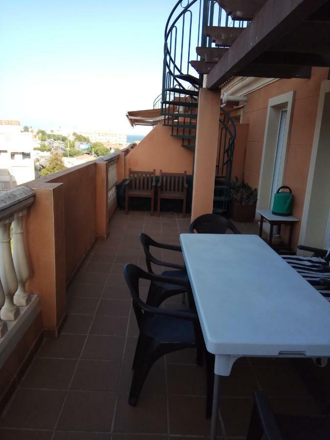 Precioso ático en Torre de Benagalbón a 20 metros del mar. Apartamento Exterior foto